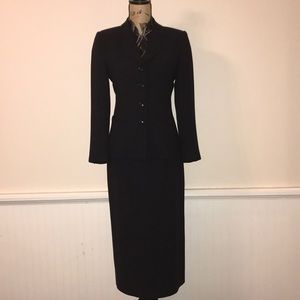 Petite Sophisticate 2-piece suit